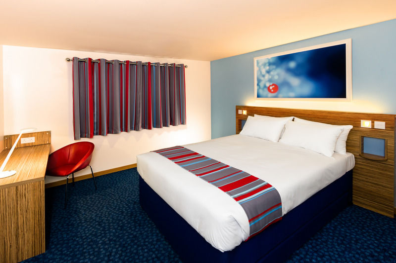 Ibis Budget London Heathrow T5 Slough Eksteriør billede