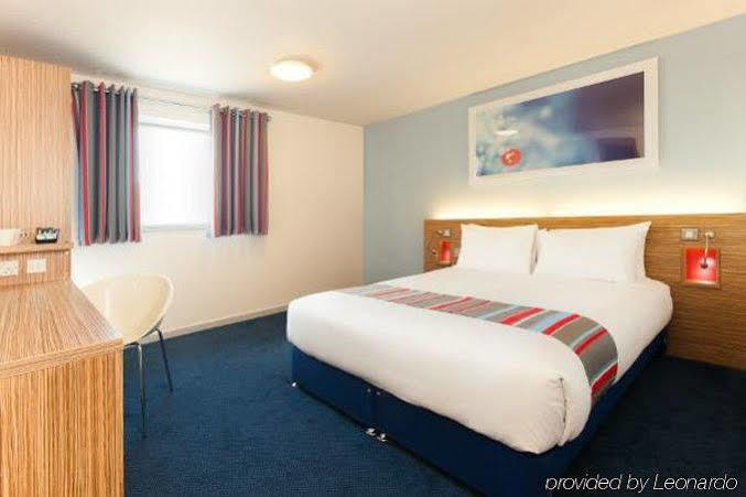 Ibis Budget London Heathrow T5 Slough Eksteriør billede